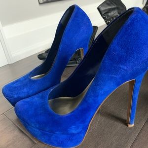 Jessica Simpson heels